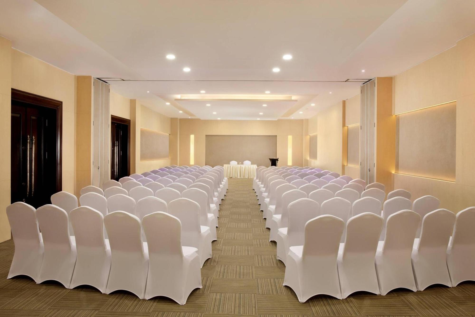 Four Points By Sheraton מדאן מראה חיצוני תמונה