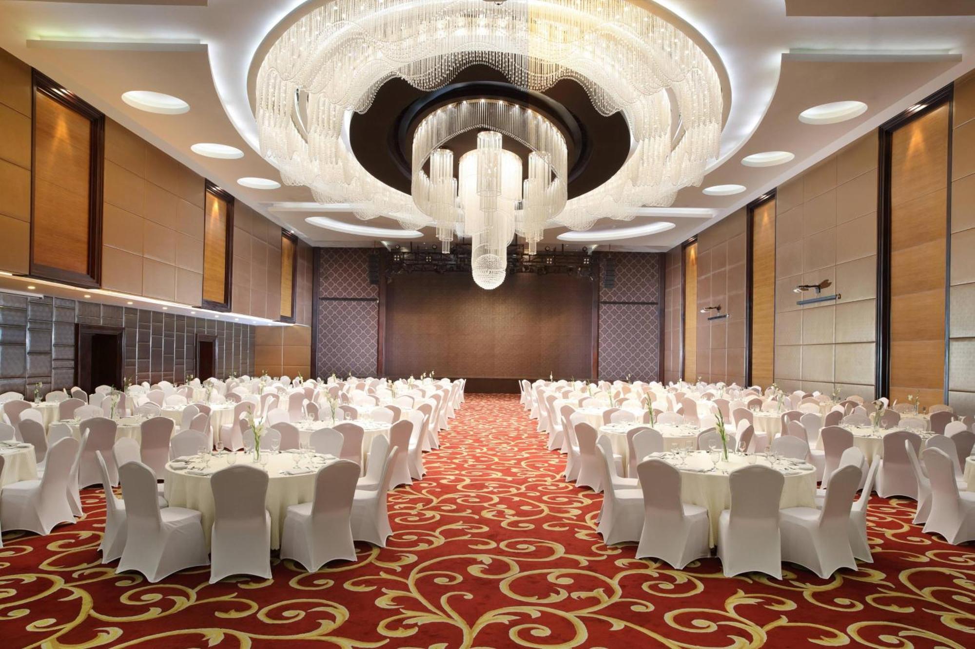 Four Points By Sheraton מדאן מראה חיצוני תמונה
