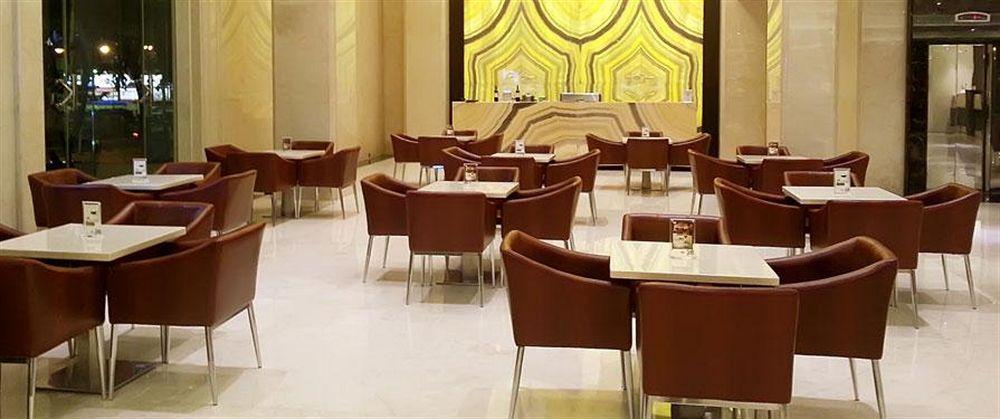 Four Points By Sheraton מדאן מראה חיצוני תמונה