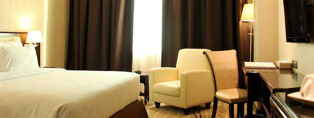 Four Points By Sheraton מדאן מראה חיצוני תמונה