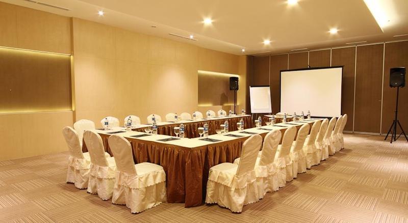 Four Points By Sheraton מדאן מראה חיצוני תמונה
