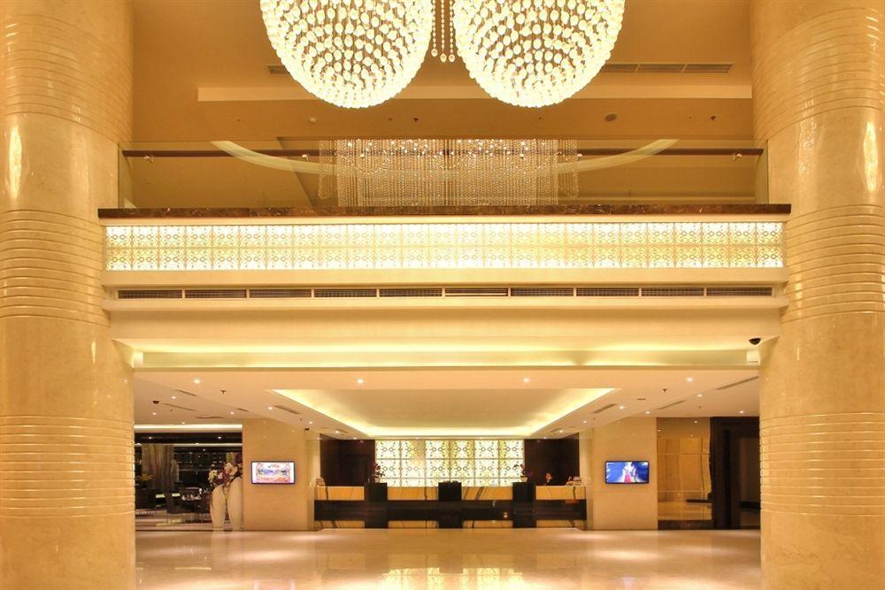Four Points By Sheraton מדאן מראה חיצוני תמונה